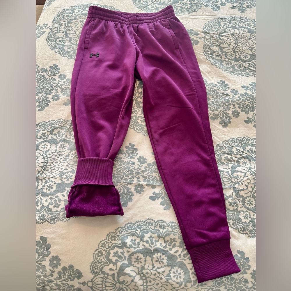 Under Armour Women’s Purple Fleece Joggers size S tall